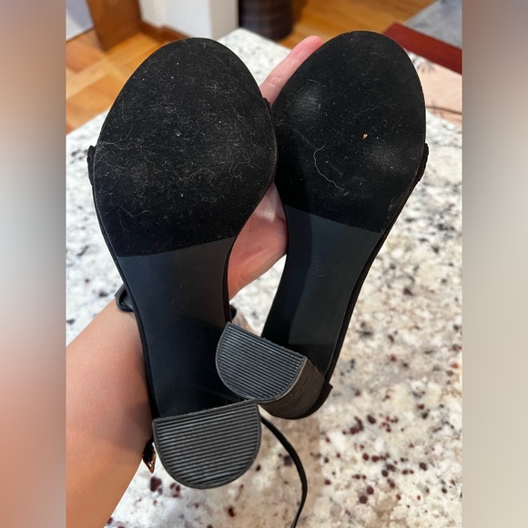 Lulu’s Black Suede Ankle Strap Heel 4” Size 9 - Picture 5 of 7